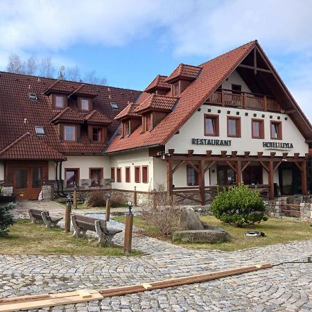 Hotel Leyla Frymburk Exteriör bild