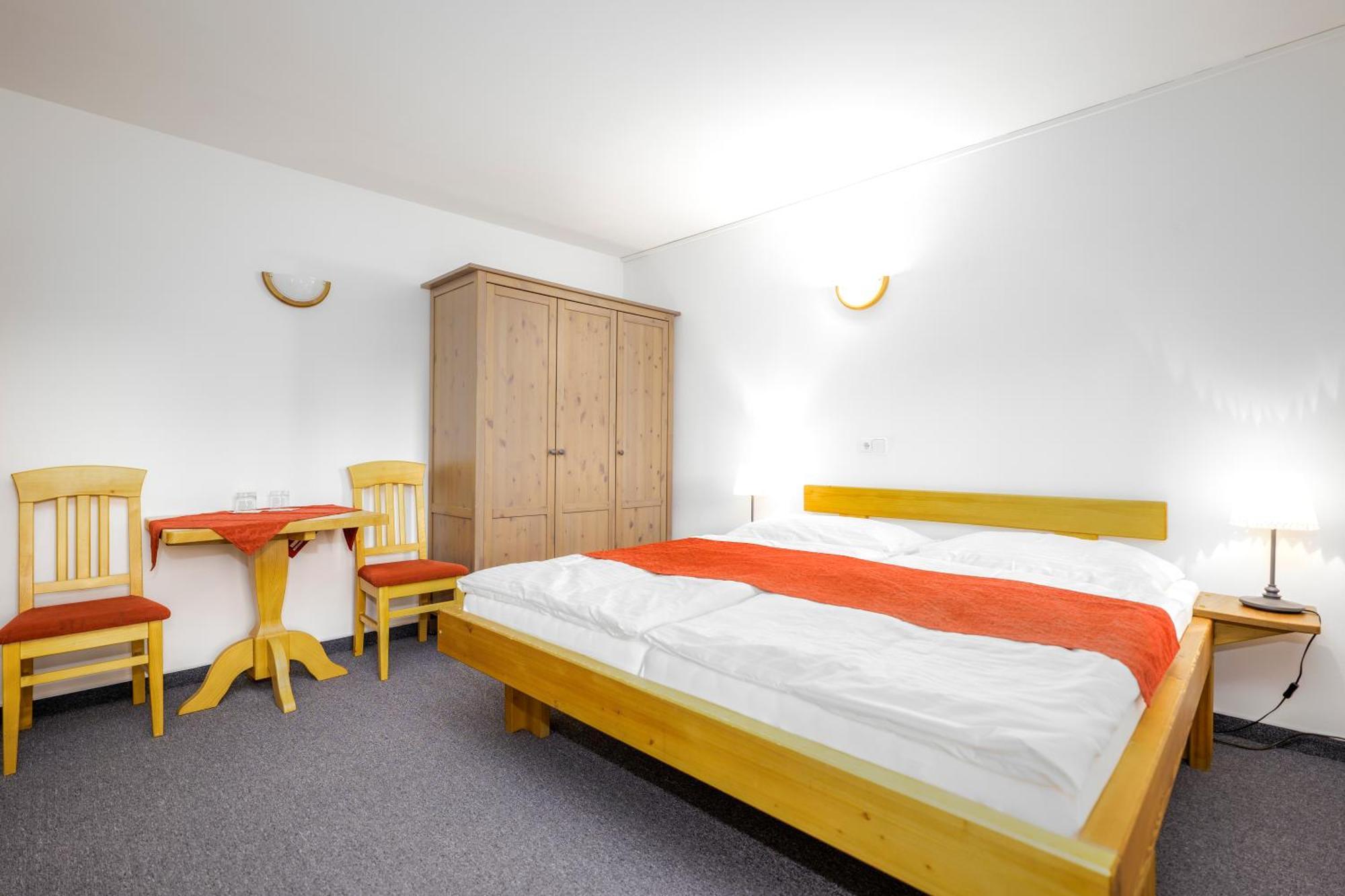 Hotel Leyla Frymburk Exteriör bild