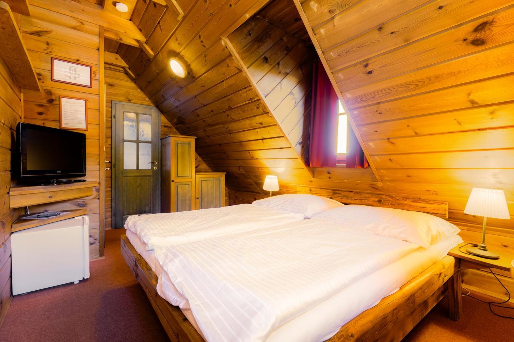 Hotel Leyla Frymburk Exteriör bild